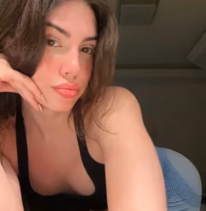 Emily 18 yr old Hung Tgirl OnlyFans creator